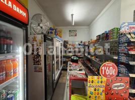 Property Vertical, 590 m², near bus and train