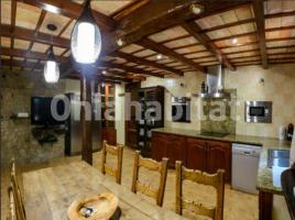 Houses (masia), 200 m²