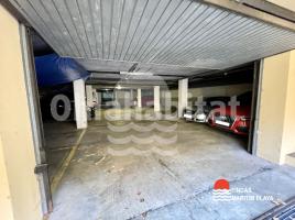 Parking, 17 m², almost new, Calle de Montserrat