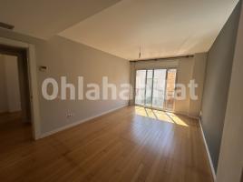 For rent flat, 70 m², near bus and train, Calle de Paco Mutlló