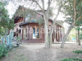 Casa (chalet / torre), 344 m², seminuevo