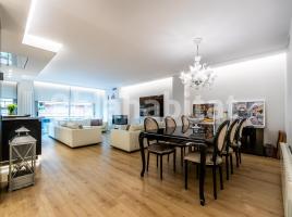 Pis, 204 m², prop de bus i tren, seminou, Paseo PERE III