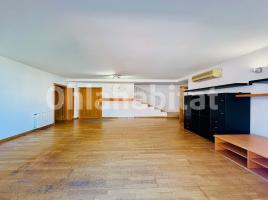 Duplex, 115 m², near bus and train, almost new, Calle de l'Església