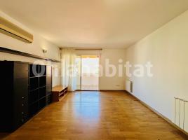 Duplex, 115 m², near bus and train, almost new, Calle de l'Església