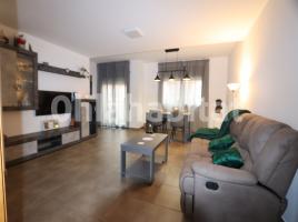 Casa (unifamiliar adossada), 171 m², seminou, Calle de les Escoles