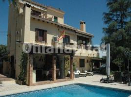 Casa (xalet / torre), 420 m², Calle Viena