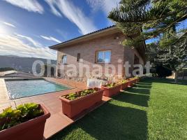 Casa (chalet / torre), 377 m², seminuevo