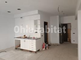 Pis, 171 m², prop de bus i tren