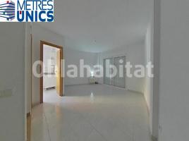  (unifamiliar adossada), 120 m², près de bus et de train, Calle Àngel Guimerà