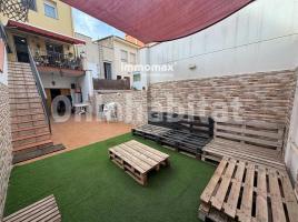 Casa (unifamiliar adossada), 174 m², Zona