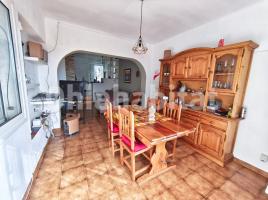 Casa (xalet / torre), 160 m², Urbanización Canyelles