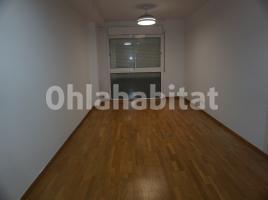 Pis, 81 m², seminou