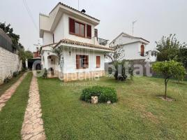 Houses (detached house), 257 m², Zona