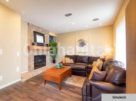 Houses (detached house), 311 m², near bus and train