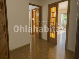 Attic, 268 m², Zona