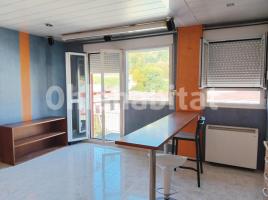 Pis, 75 m², seminou