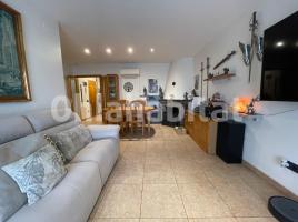 Casa (unifamiliar adosada), 224 m², seminuevo