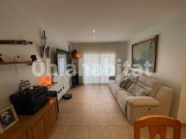 Casa (unifamiliar adosada), 224 m², seminuevo