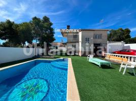 Casa (unifamiliar aislada), 212 m², Zona