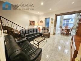 Casa (unifamiliar adossada), 375 m²