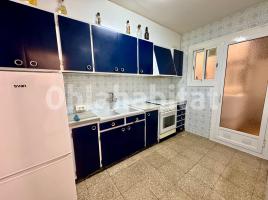 Flat, 77 m², near bus and train