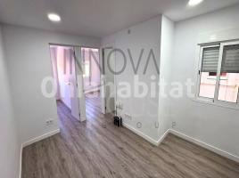 Flat, 53 m², near bus and train