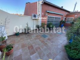 Casa (unifamiliar adosada), 345 m², Zona