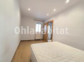 Attic, 56 m², near bus and train, Calle de Mossèn Jaume Soler i Puigvert