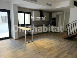  (unifamiliar adossada), 121 m², presque neuf, Zona