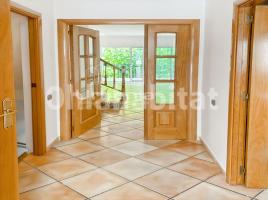 Casa (unifamiliar adossada), 170 m², Zona