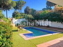 Casa (unifamiliar adosada), 195 m², Zona