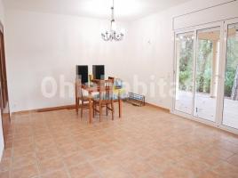 Houses (villa / tower), 155 m², almost new, Calle Riu Segre