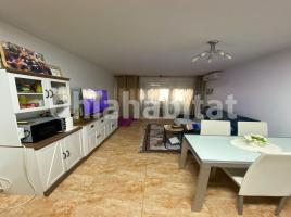 Apartament, 90 m², almost new, Calle Tapiat