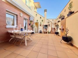 Casa (unifamiliar adosada), 309 m²