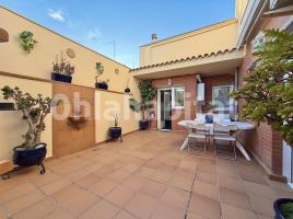 Casa (unifamiliar adosada), 309 m²