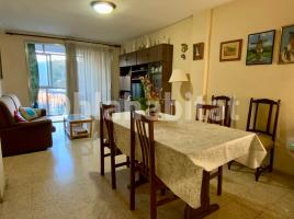 Piso, 92 m², cerca de bus y tren