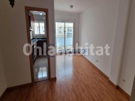 Flat, 83 m², almost new