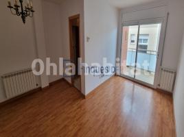 Flat, 83 m², almost new