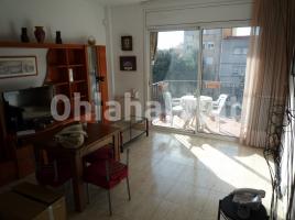 Flat, 87 m², near bus and train