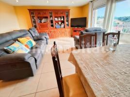  (unifamiliar adossada), 274 m², presque neuf, Zona