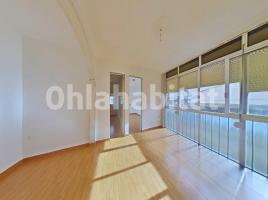 Apartament, 62 m², prop de bus i tren