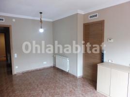 Flat, 73 m², near bus and train, Calle de Barcelona