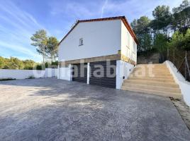 Houses (villa / tower), 171 m², almost new