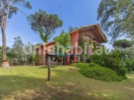  (xalet / torre), 326 m², Calle Empordà