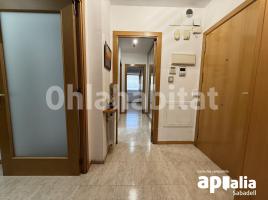 Pis, 74 m², prop de bus i tren