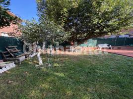 Houses (terraced house), 262 m², almost new