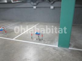 Plaza de aparcamiento, 8 m², seminuevo, Calle del Parc de Can Mercader