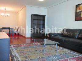 Piso, 100 m², cerca de bus y tren