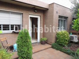 Houses (terraced house), 300 m², near bus and train, almost new, Calle BARCELONA